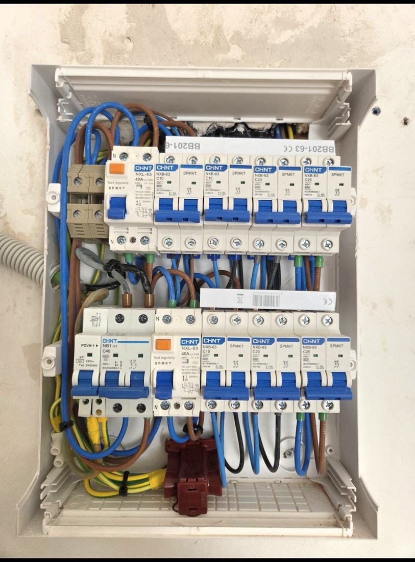 Detalle de cableado y protecciones