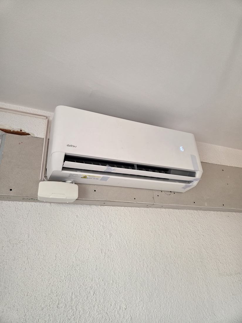 Equipo de aire acondicionado instalado